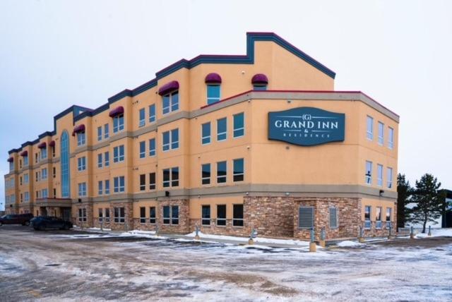 Grand Inn & Residence- Grande Prairie Exterior foto